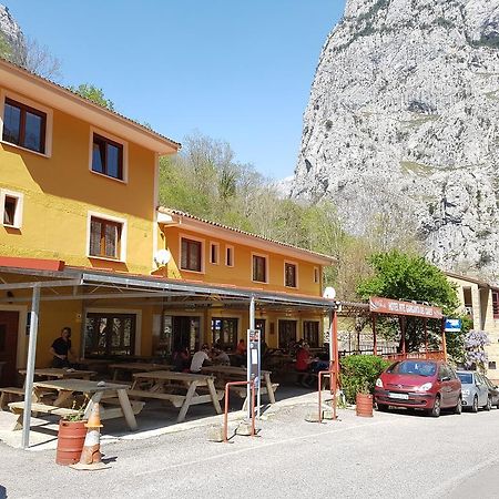 פונקבוס Hotel Garganta Del Cares מראה חיצוני תמונה