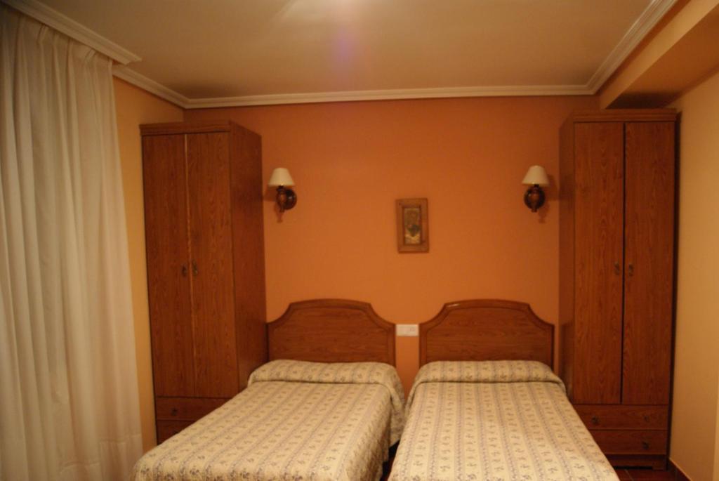 פונקבוס Hotel Garganta Del Cares חדר תמונה