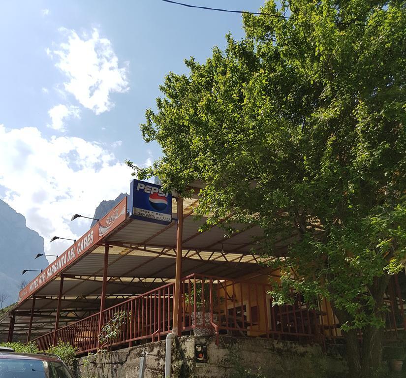 פונקבוס Hotel Garganta Del Cares מראה חיצוני תמונה