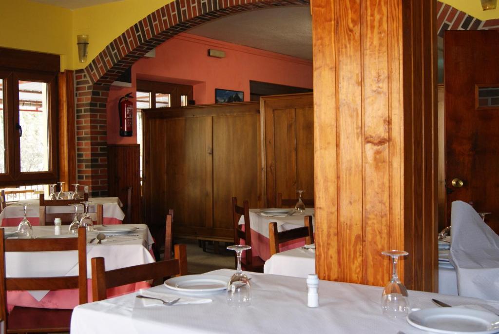 פונקבוס Hotel Garganta Del Cares מראה חיצוני תמונה